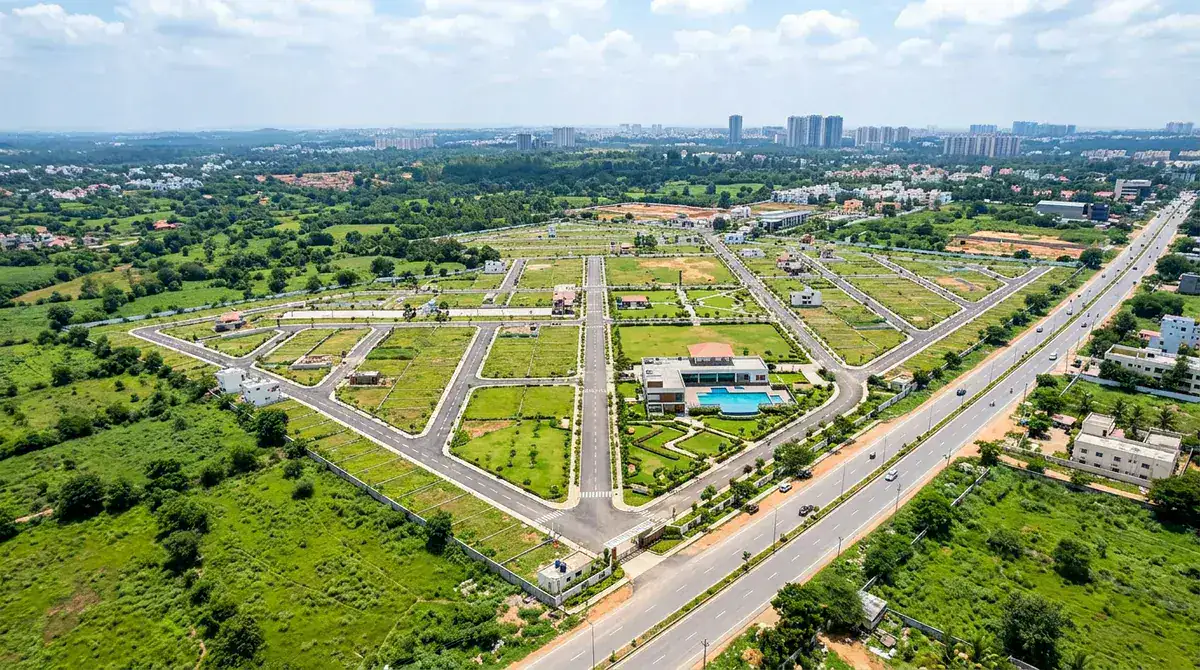 KNS District 30 project exterior reference image